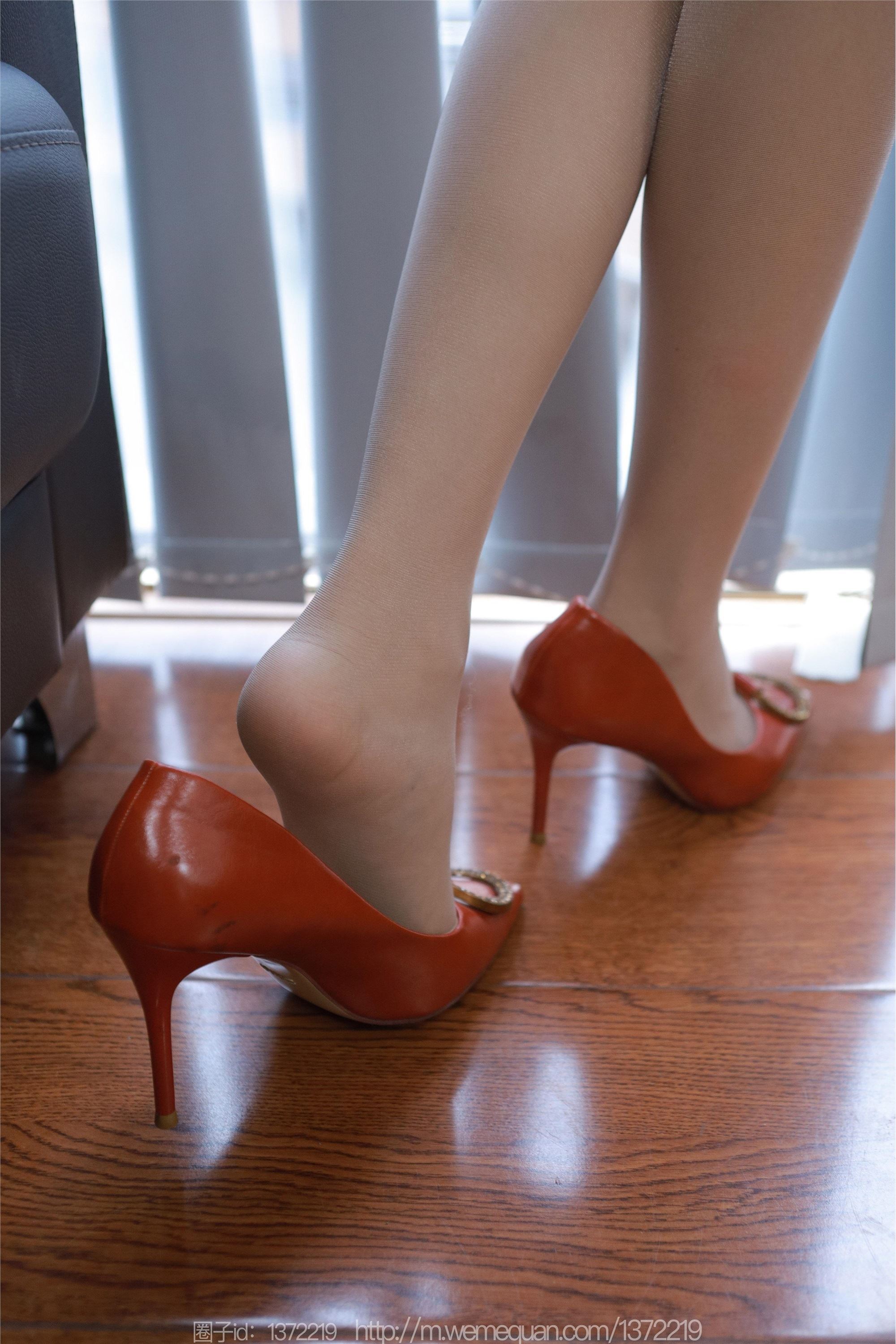 IESS异思趣向  2023.04.27 丝享家 1434 美子《橘色高跟肉丝》